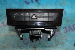 Кнопка управления подогревом сидений - CLS-Class W219 - 