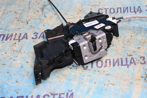 замок двери - C-Class W204 F/L - 