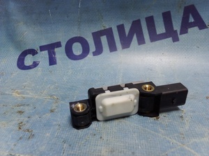 Датчик airbag - TOUAREG 7LA - 7L0909606B - 