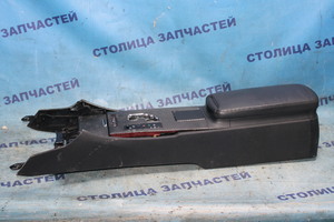 Консоль между сидений - IS250 GSE20 - 5898553010 - 2007г - 